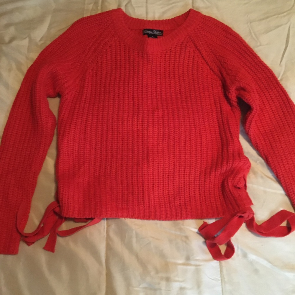 Coral side tie fitted sweater